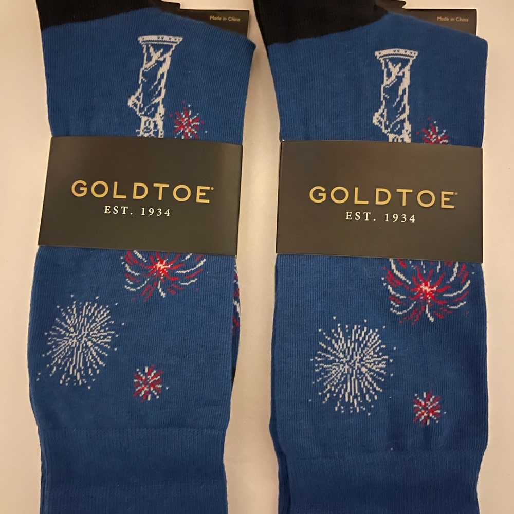 Gold Toe men’s dress socks. New with tags. Shoe size 6-12.5.